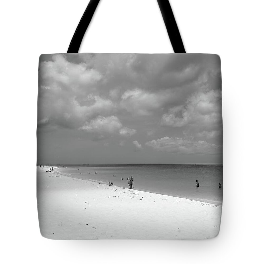 Photo For Sale Tote Bag featuring the photograph White Sands of Aruba by Robert Wilder Jr