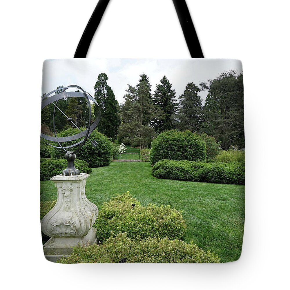 Winterthur Tote Bag featuring the photograph Winterthur Gardens #5414 by Raymond Magnani