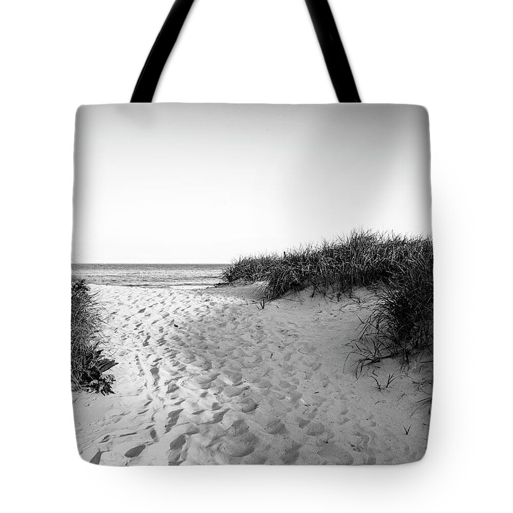 Black And White Tote Bag featuring the photograph Hampton Beach #2 by Mircea Costina Photography