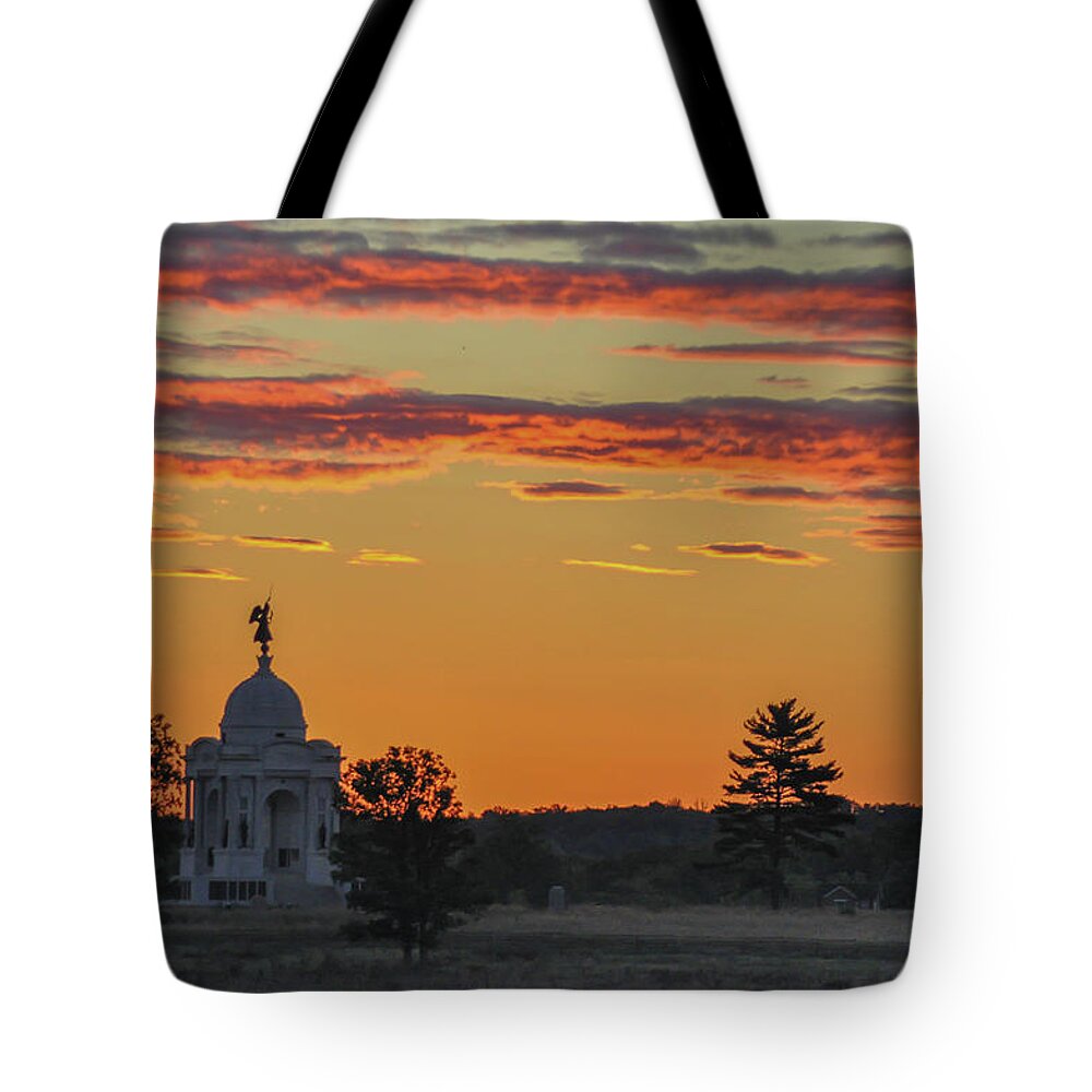 Sunrise Tote Bag featuring the photograph Sunrise at Gettysburg National Park #1 by Bill Cannon