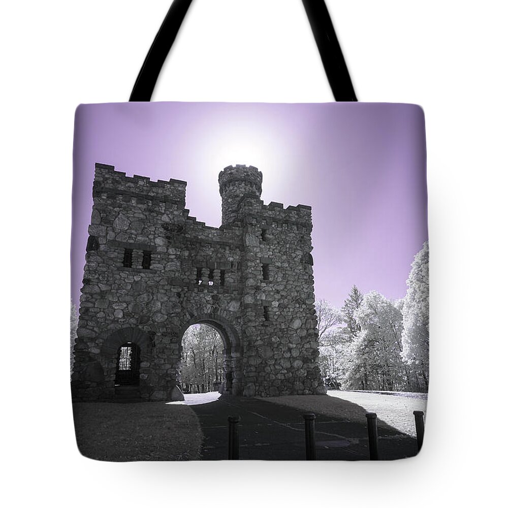 Bancroft Tower Worcester Ma Mass Massachusetts Newengland New England Usa U.s.a. 590nm Ir Infrared Castle Stone Brick Sun Sky Purple Brian Hale Brianhalephoto Tote Bag featuring the photograph Bancroft Tower infrared by Brian Hale