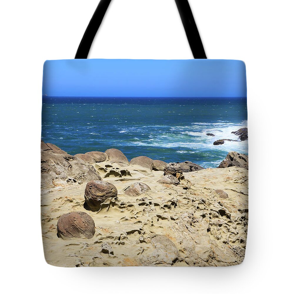 Cape Arago Tote Bag featuring the photograph Cape Arago Coast 3 by Dawn Richards