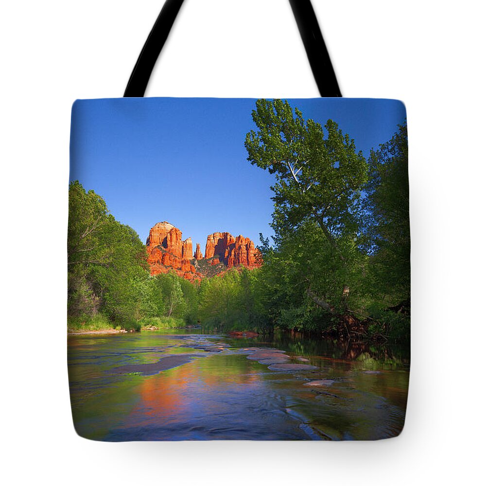 Sedona Tote Bag featuring the photograph Cathedral rock 2 by Giovanni Allievi
