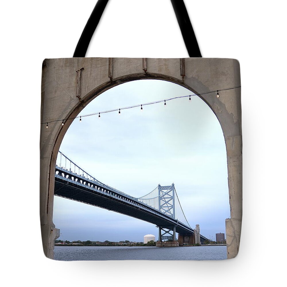 Philadelphia Tote Bag featuring the photograph Cherry Street Pier by Tru Waters