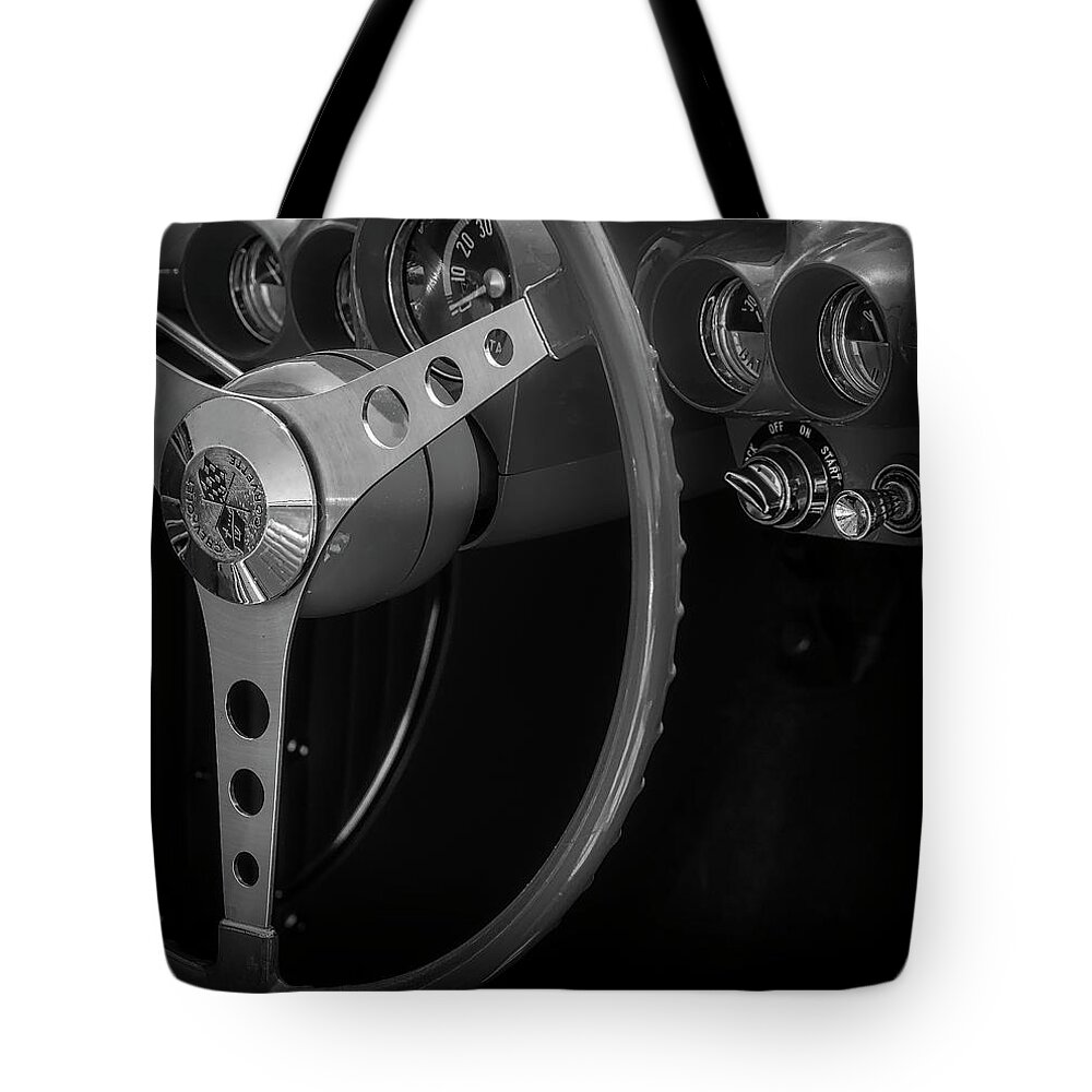 Corvette Tote Bag featuring the photograph Chevrolet Corvette Red 1962 BW by Susan Candelario