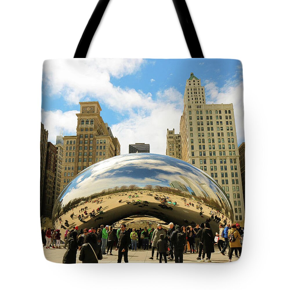Cloud Gate Tote Bag featuring the photograph Cloud Gate Chicago by Veronica Batterson