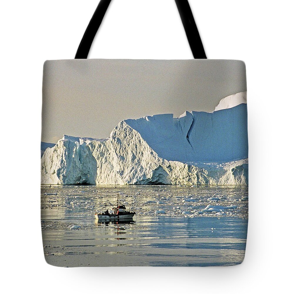 Greenland Tote Bag featuring the photograph Coming Home ... by Juergen Weiss