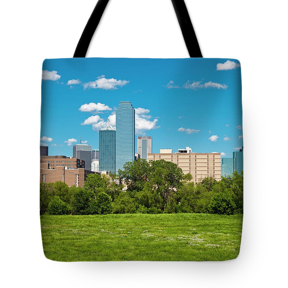 Scenics Tote Bag featuring the photograph Dallas Skyline And Park by Dszc
