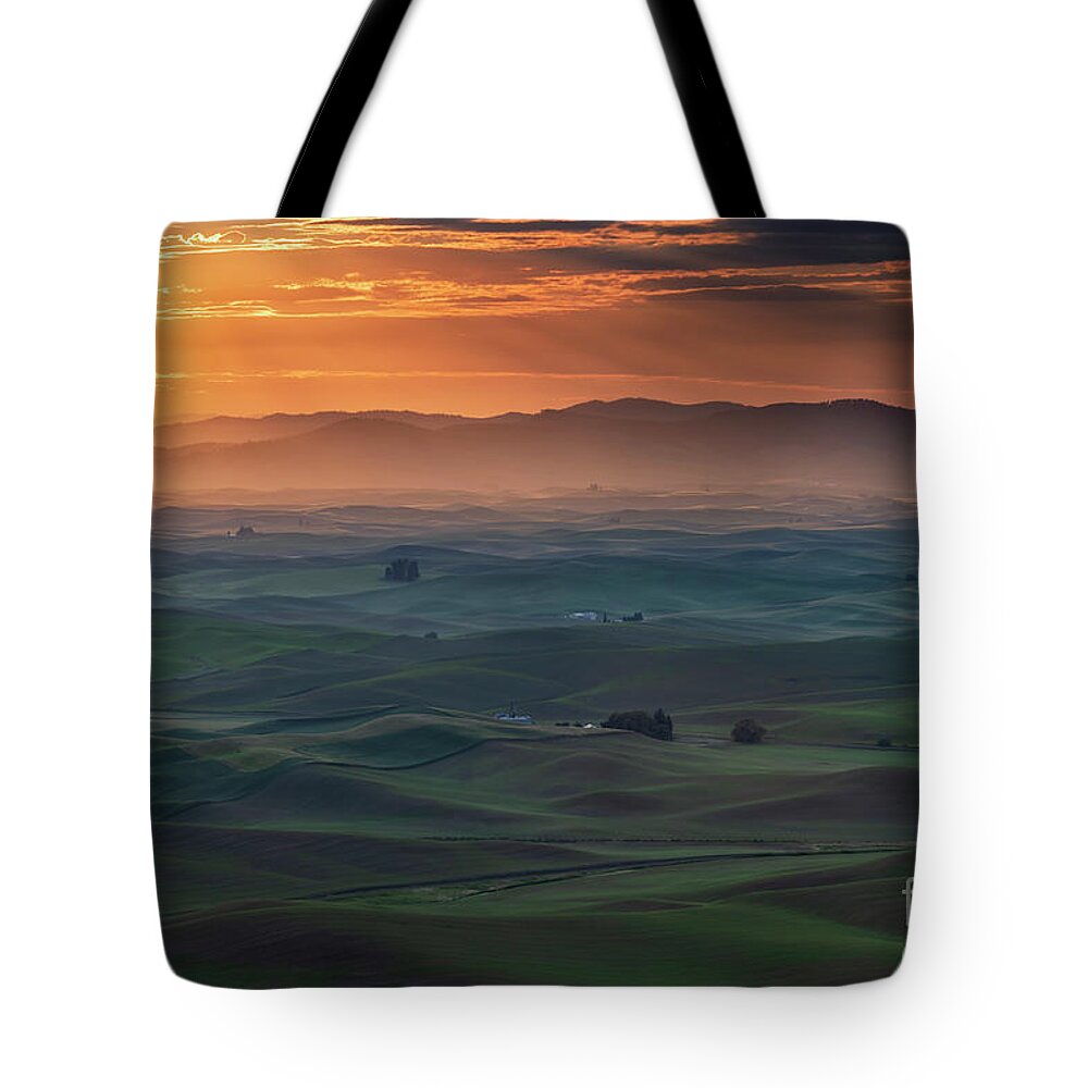 Palouse Tote Bag featuring the photograph Dawn Rays over the Palouse by Michael Dawson