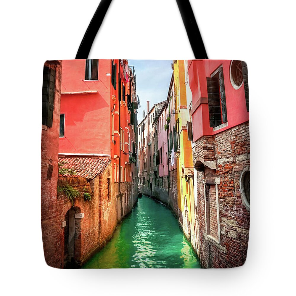 Venice Tote Bag featuring the photograph Dreaming of Venice by Carol Japp
