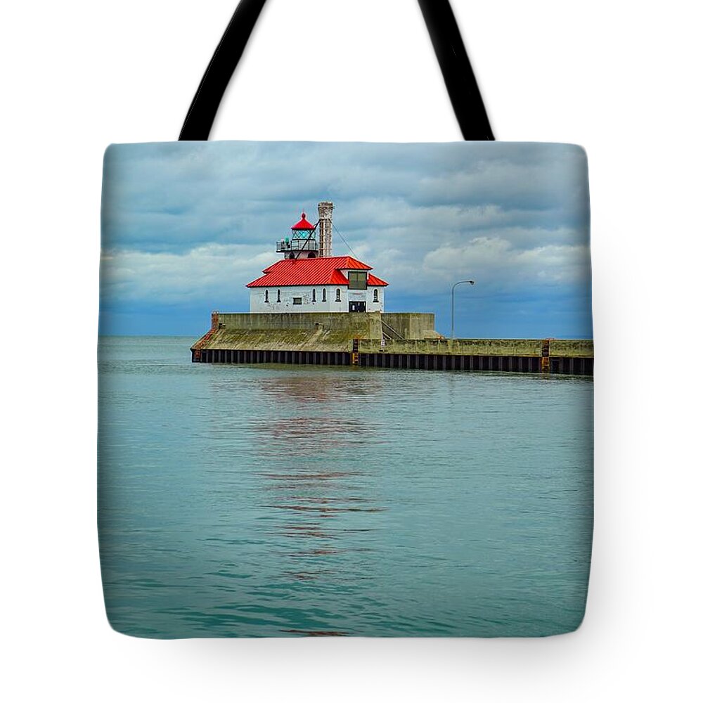 Lighthouse Tote Bag featuring the photograph Duluth Lighthouse 2 by Susan Rydberg