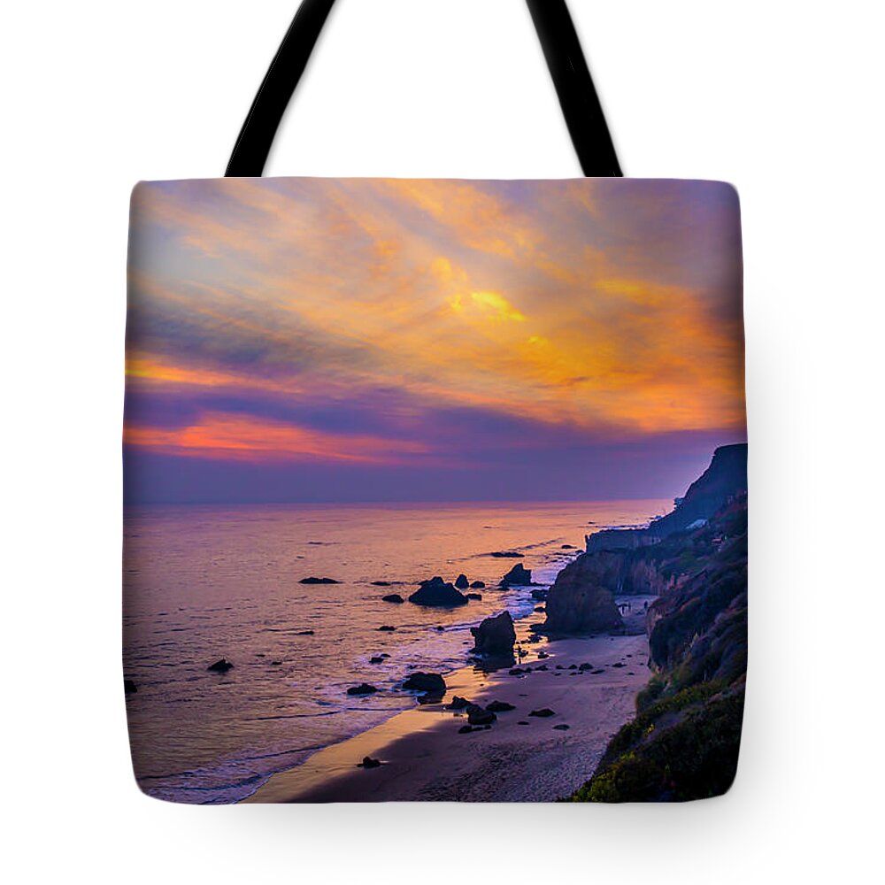 El Matador Beach Tote Bag featuring the photograph El Matador Sunset by Gene Parks