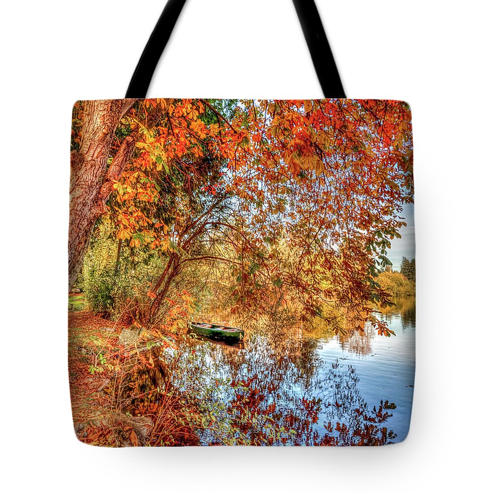 Landscape Tote Bag featuring the photograph Fall at Echo Lake by Spencer McDonald