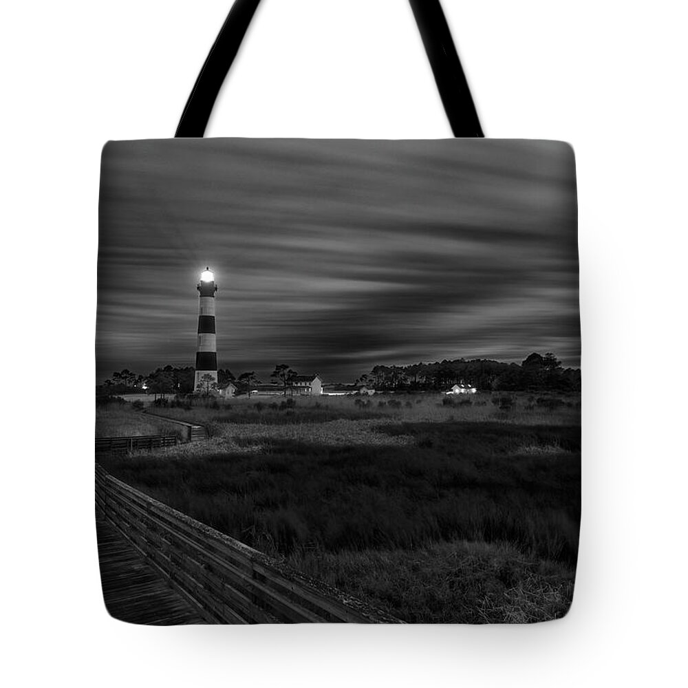 Full Expression Tote Bag featuring the photograph Full Expression by Russell Pugh