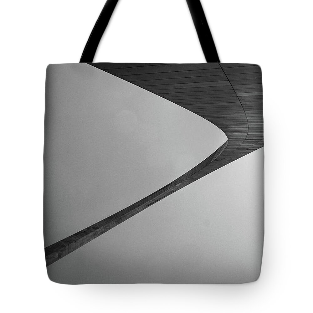 Gateway Arch Tote Bag featuring the photograph Gateway Arch by Al Griffin