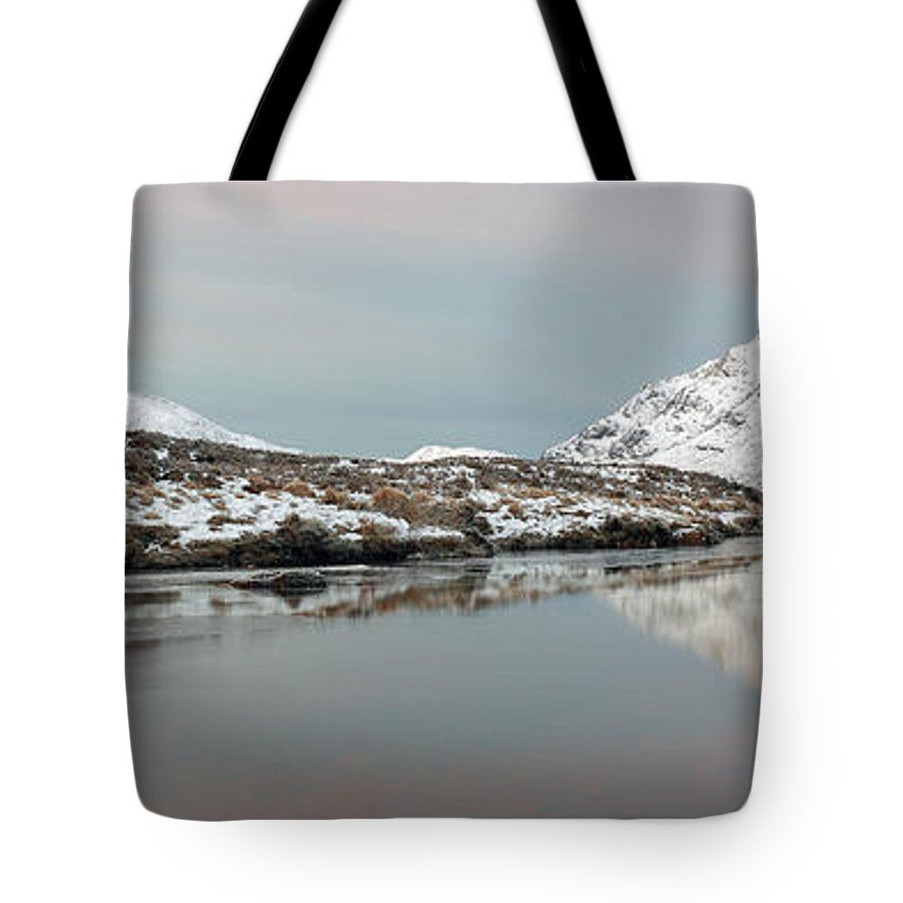 Glencoe Tote Bag featuring the photograph Glencoe Snow Mountain Winter Sunrise by Grant Glendinning