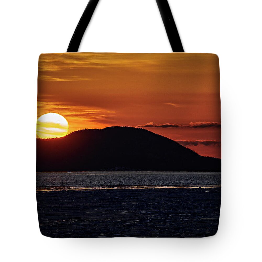 Evening Tote Bag featuring the photograph Goodnight Superior by Doug Gibbons
