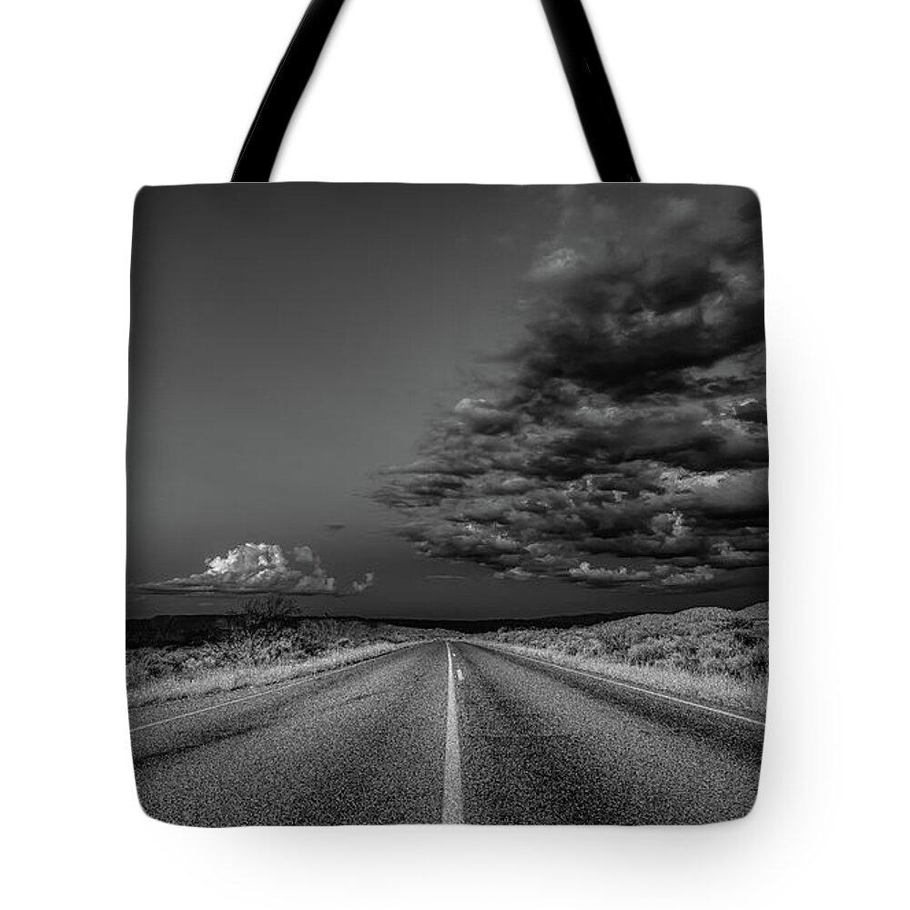 Big Bend Tote Bag featuring the photograph Horizons by David Downs