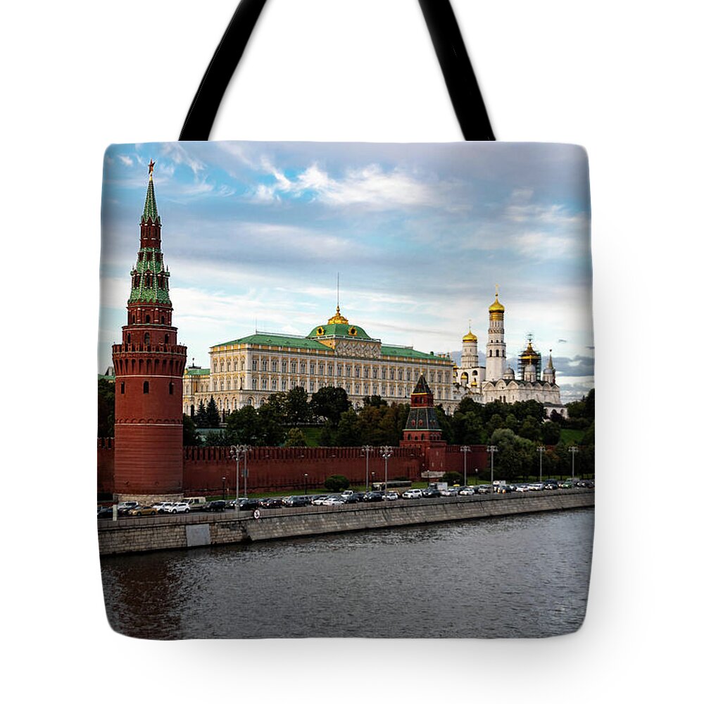 Moscow Tote Bag featuring the photograph Kremlin and River View by Steven Richman