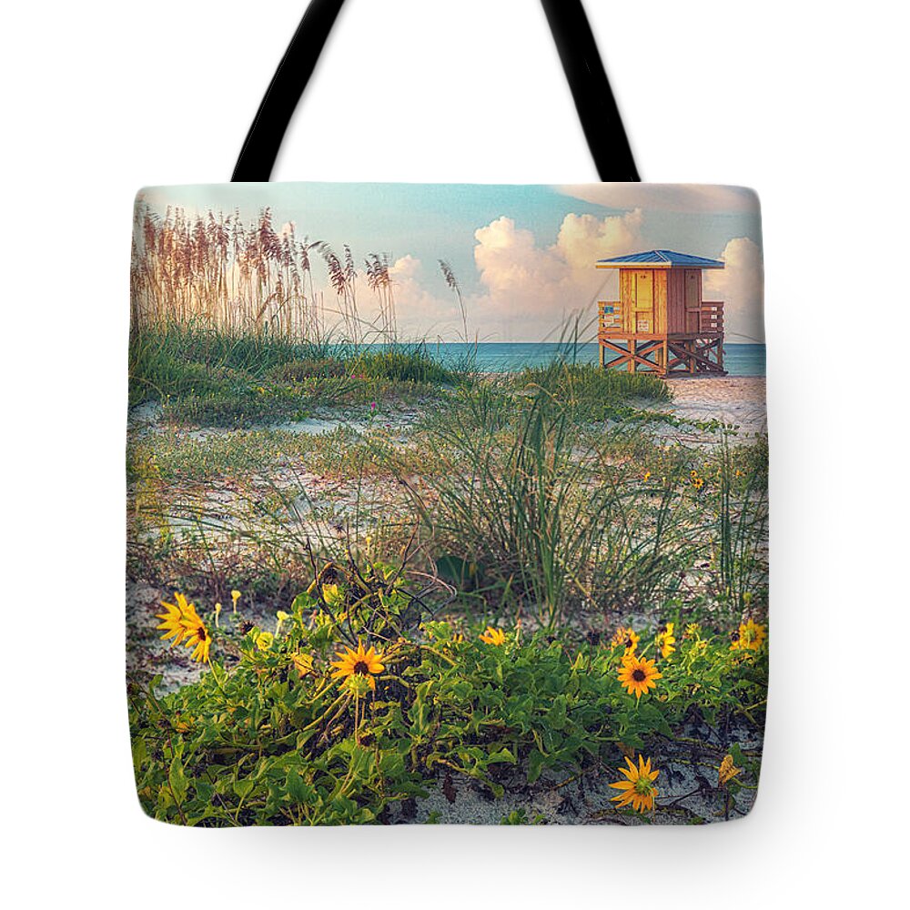 Beach Tote Bag featuring the photograph Lido Beach by Rod Best