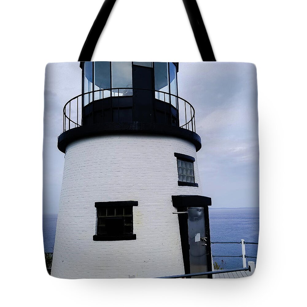 Maine Tote Bag featuring the photograph Maine Lighthouse by Elizabeth M
