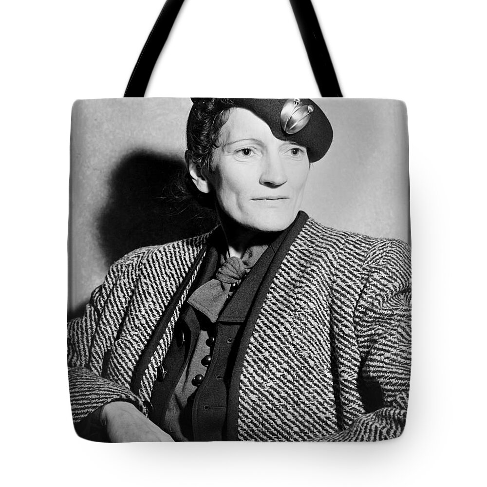 B1019 Tote Bag featuring the photograph Mari Sandoz by Al Aumuller