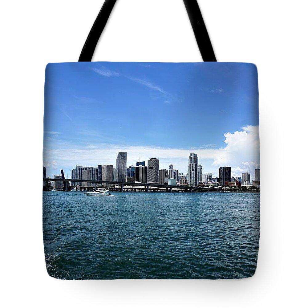 Miami Tote Bag featuring the photograph Miami1 by Merle Grenz