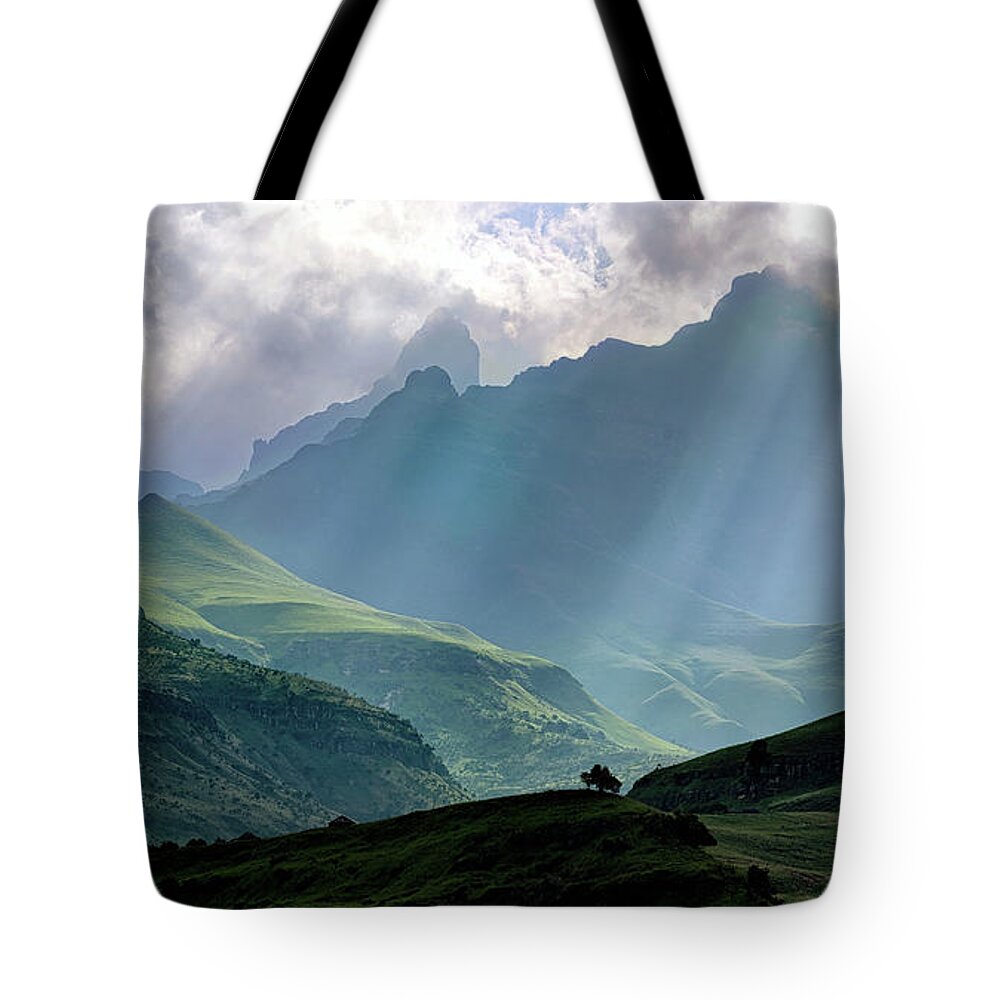 Scenics Tote Bag featuring the photograph Mnweni Rays by Paul Bruins Photography