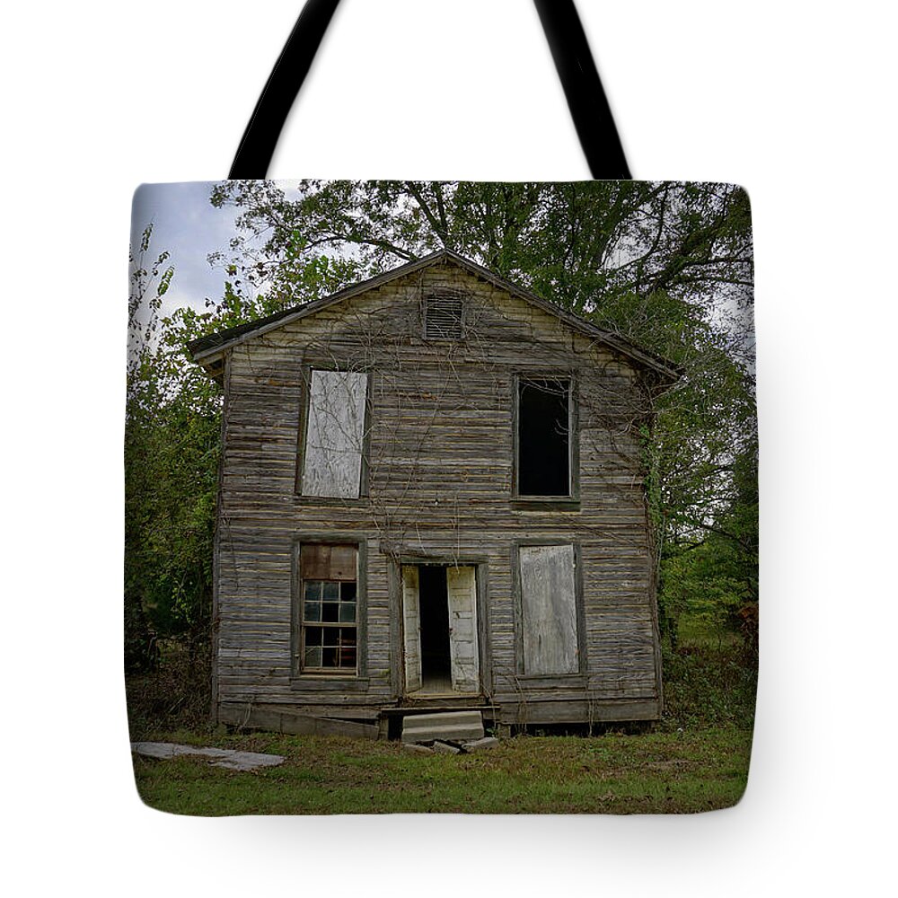 Masonic Tote Bag featuring the photograph Old Masonic Lodge in Ruins by Kelly Gomez