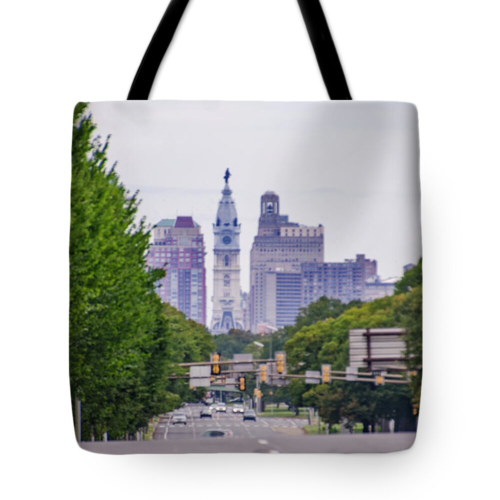 Philadelphia Tote Bag featuring the photograph Philadelphia View From South Broad by Bill Cannon