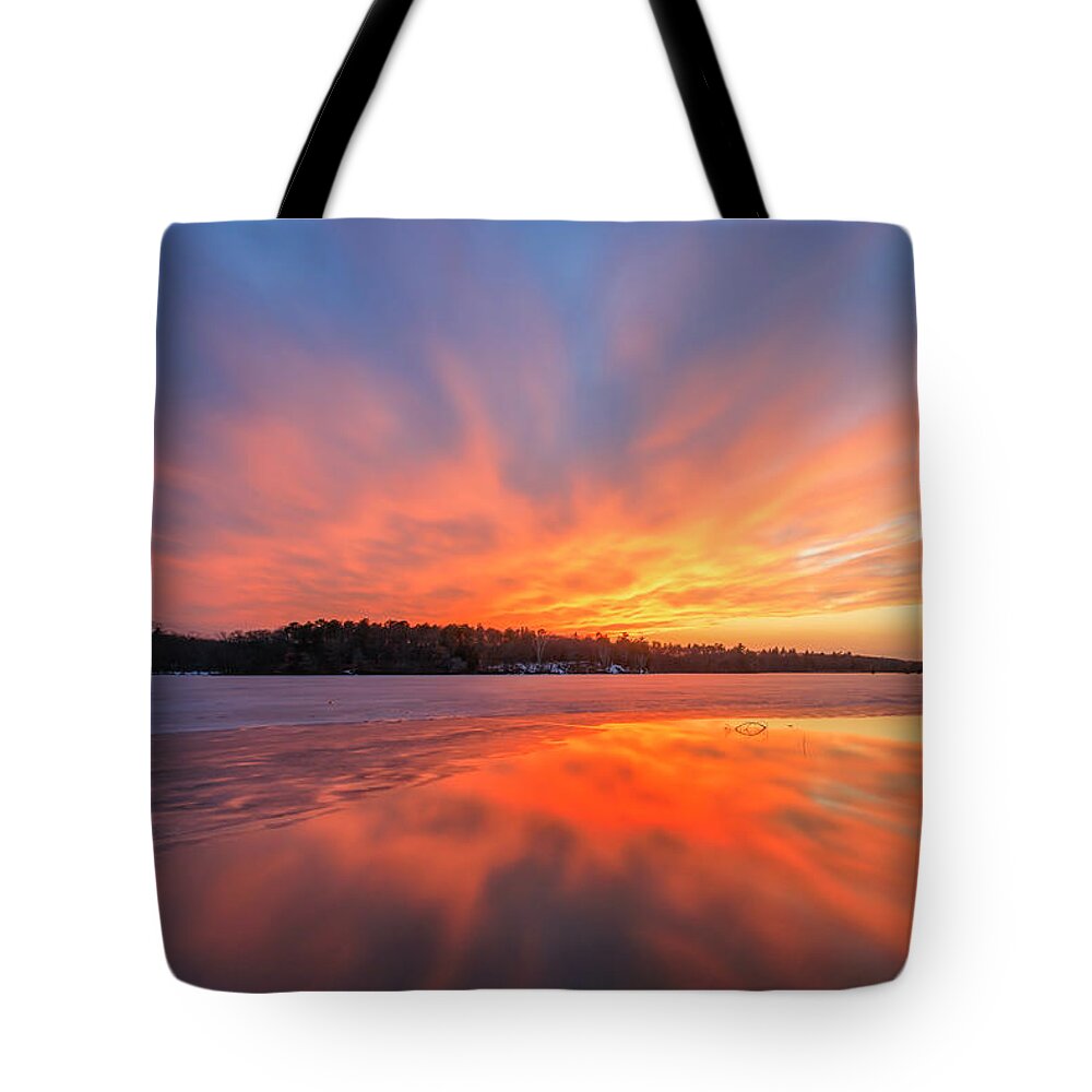 Horn Pond Tote Bag featuring the photograph Pond Ablaze by Rob Davies