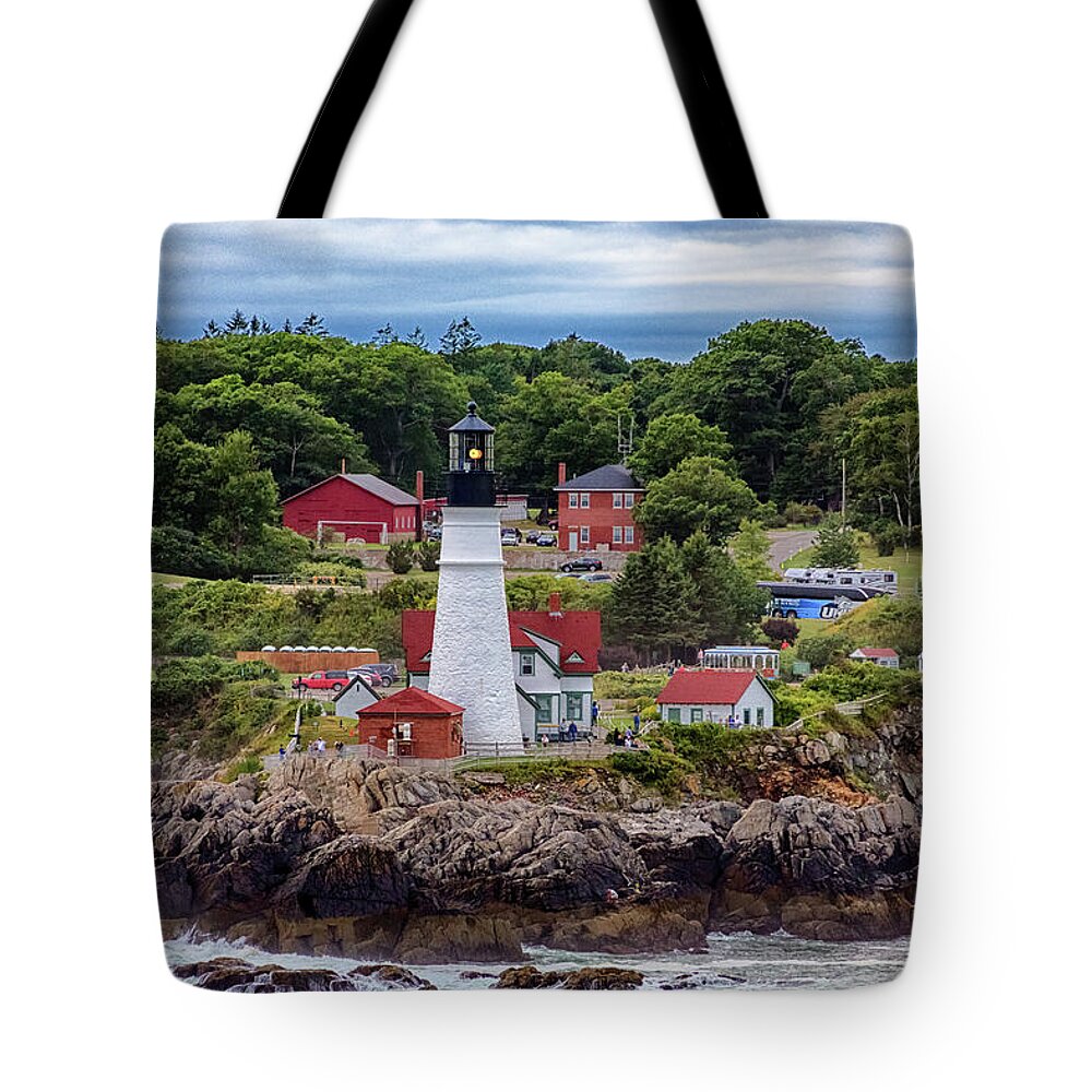 Bay Tote Bag featuring the photograph Porland Head on Rocks by Darryl Brooks