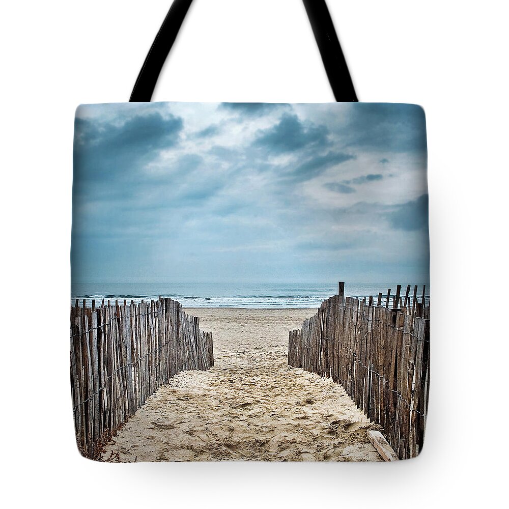 Scenics Tote Bag featuring the photograph Railings At Beach by Sarah Martinet