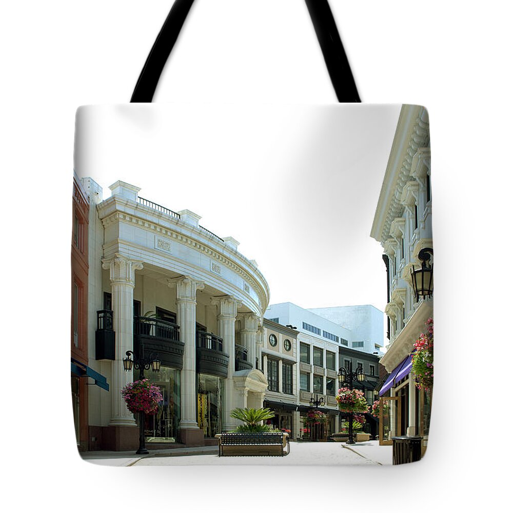 Built Structure Tote Bag featuring the photograph Rodeo Drive, Beverly Hills, California by Geri Lavrov