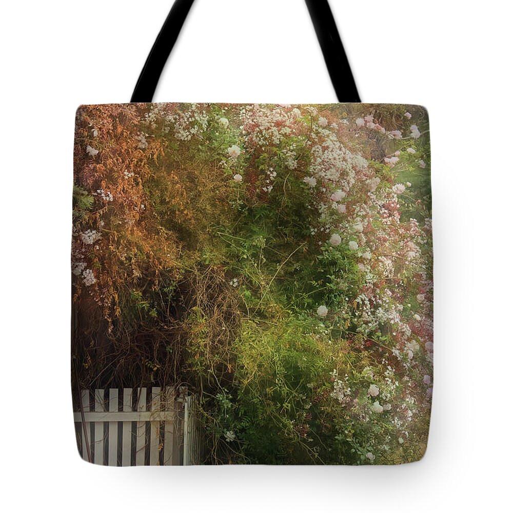 Roses Tote Bag featuring the photograph Rosy Entry by Elaine Teague