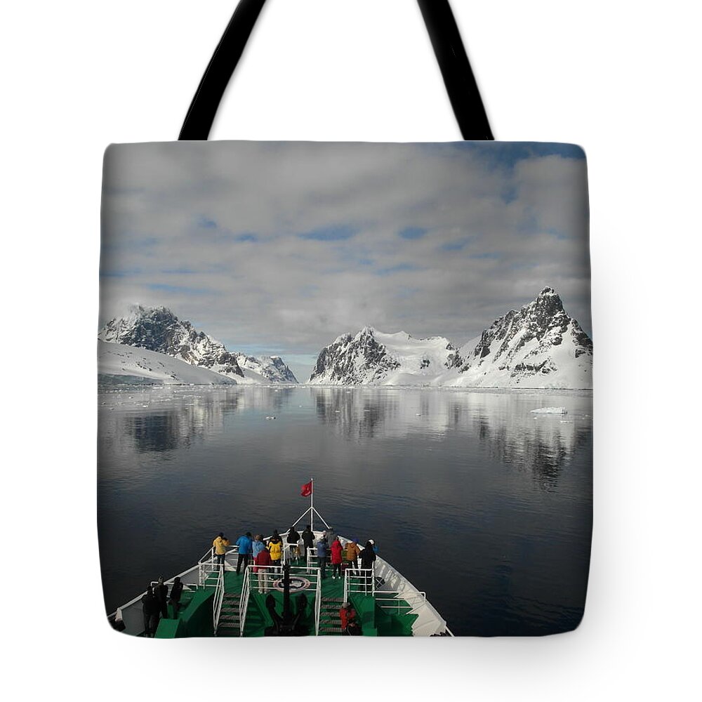 People Tote Bag featuring the photograph Sailing Boat by Gordon Lo