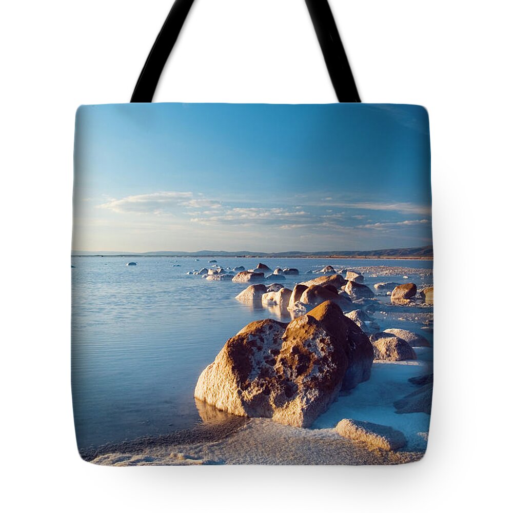 Scenics Tote Bag featuring the photograph Salt Lake by Dem10