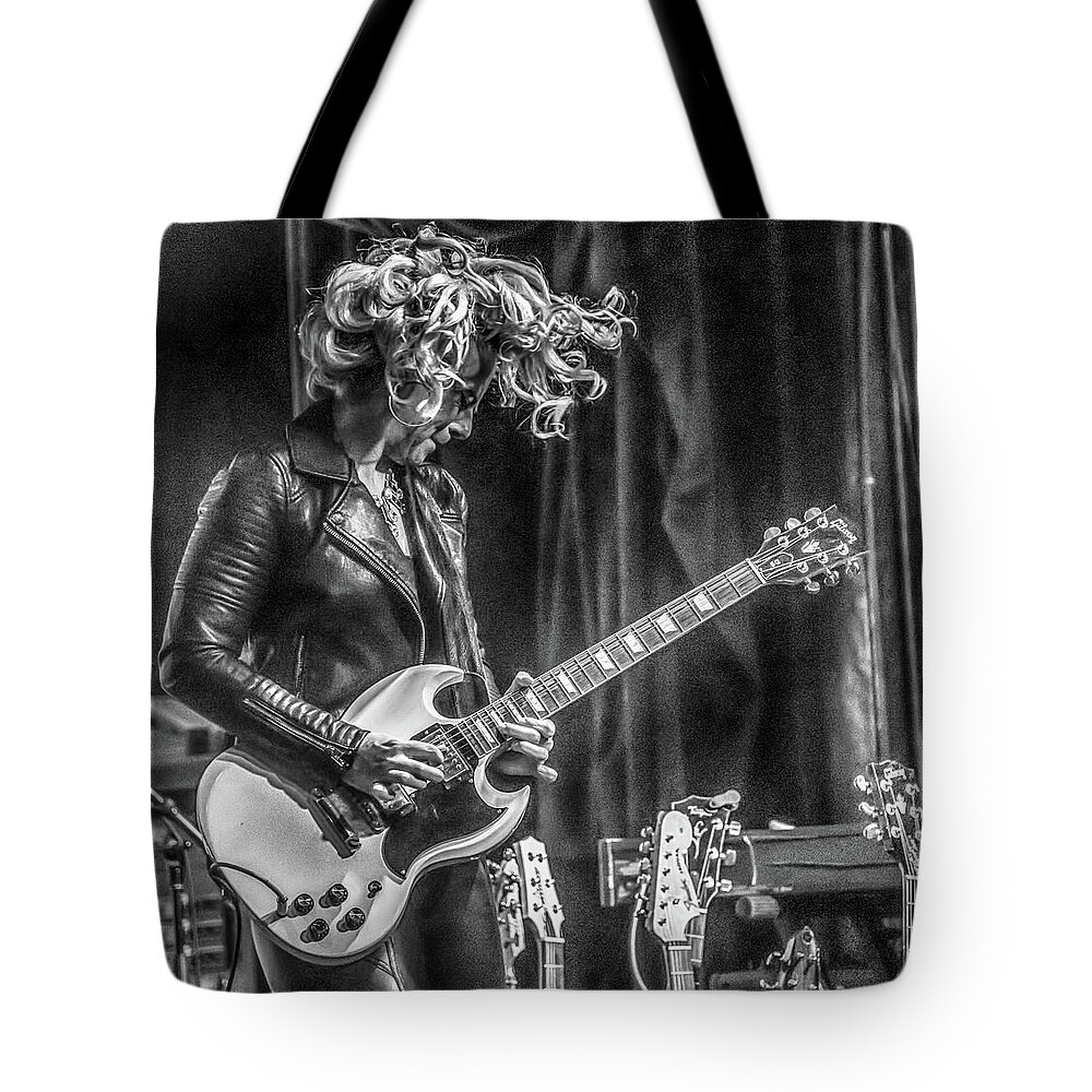 Samantha Fish Tote Bag featuring the photograph Samantha Fish in Black and white by Alan Goldberg