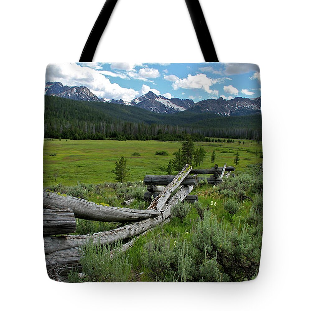 Sawtooth Mountains Tote Bag featuring the photograph Sawtooth Range and 1975 Pole Fence by Ed Riche