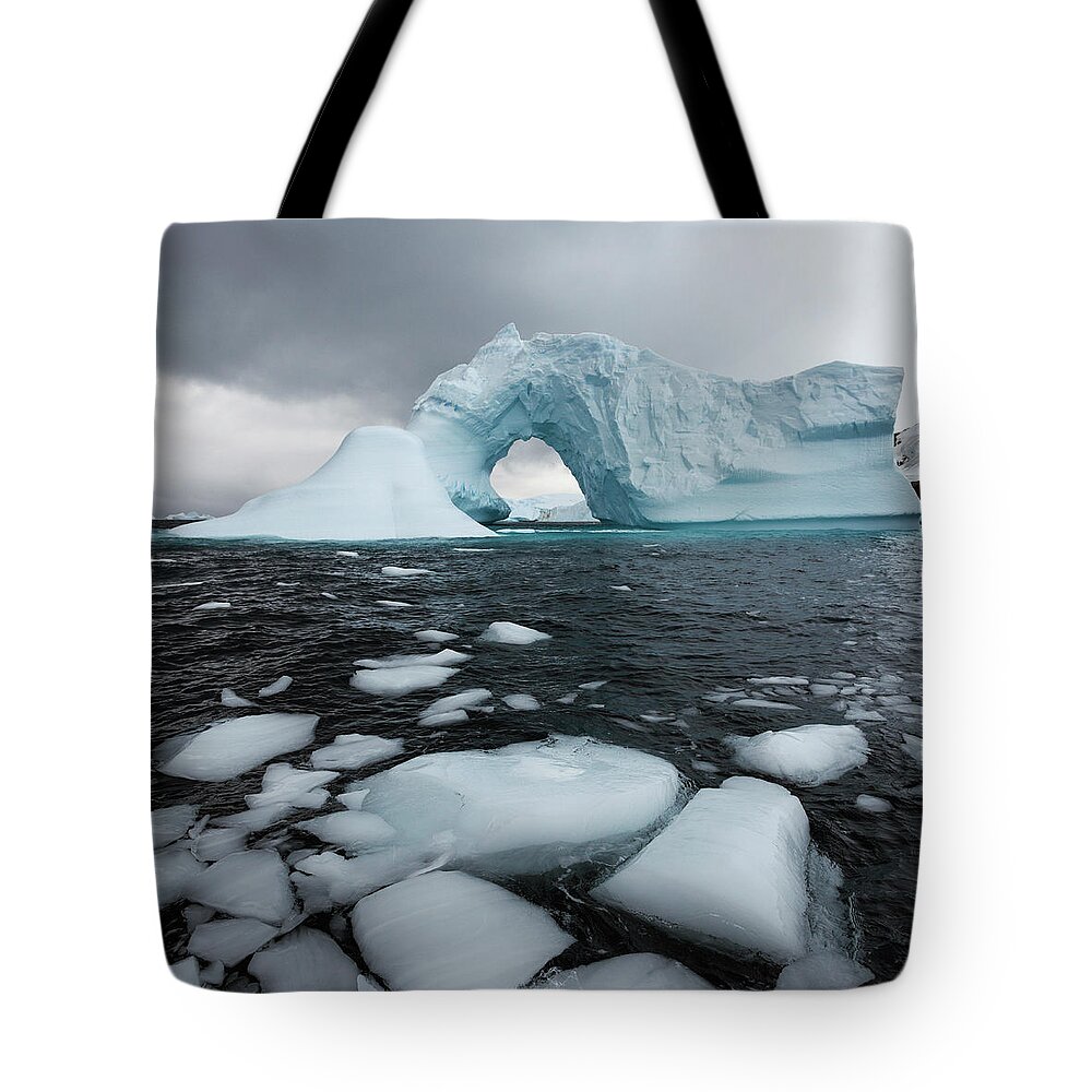 Cold Temperature Tote Bag featuring the photograph Scenics Of Antarctica by Henryk Sadura