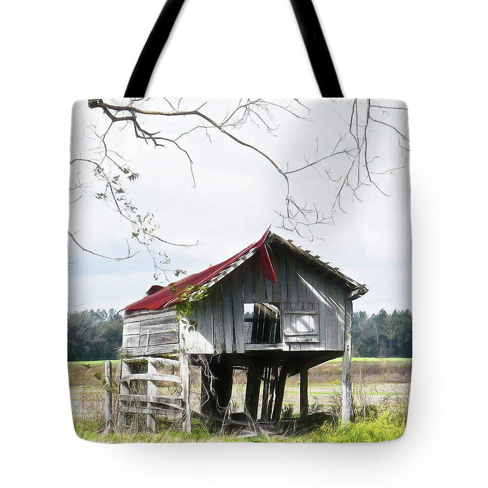 Barn Tote Bag featuring the photograph Seen Better Days by Susan Hope Finley