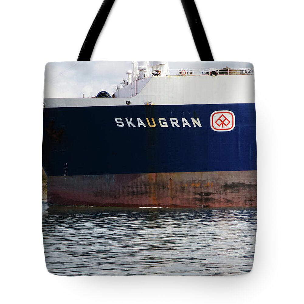 Ships Tote Bag featuring the photograph Ship 5 on the Columbia River by Rich Collins