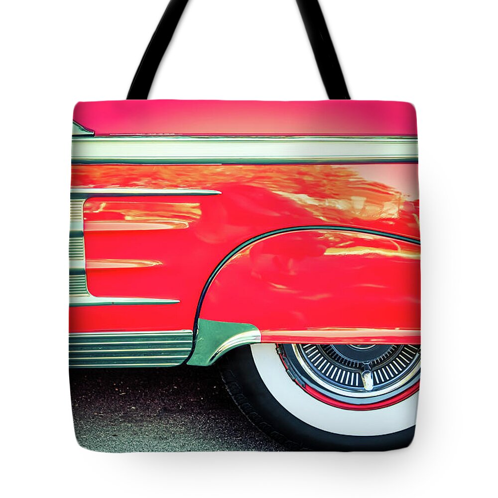 Auto Tote Bag featuring the photograph Skirt by Bill Chizek