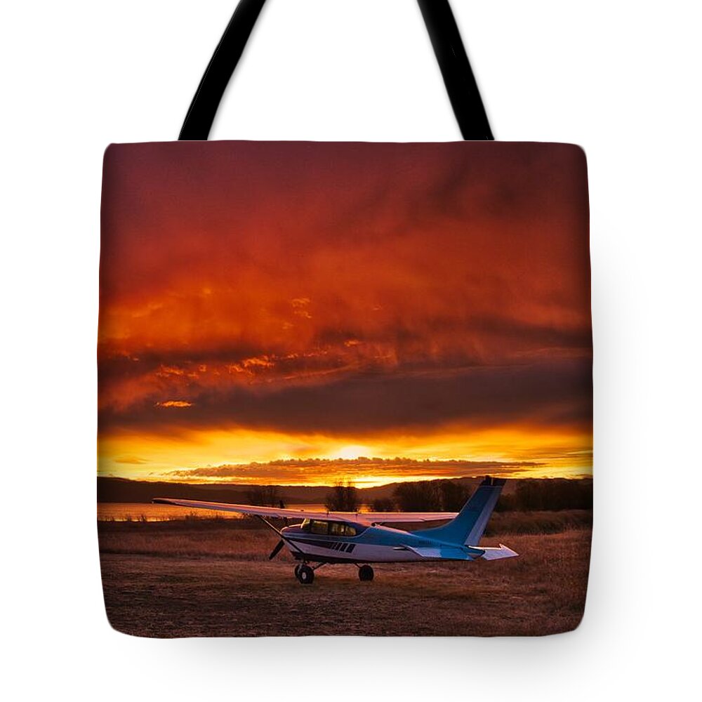 Cessna Tote Bag featuring the photograph Skylane Sunrise by Tom Gresham