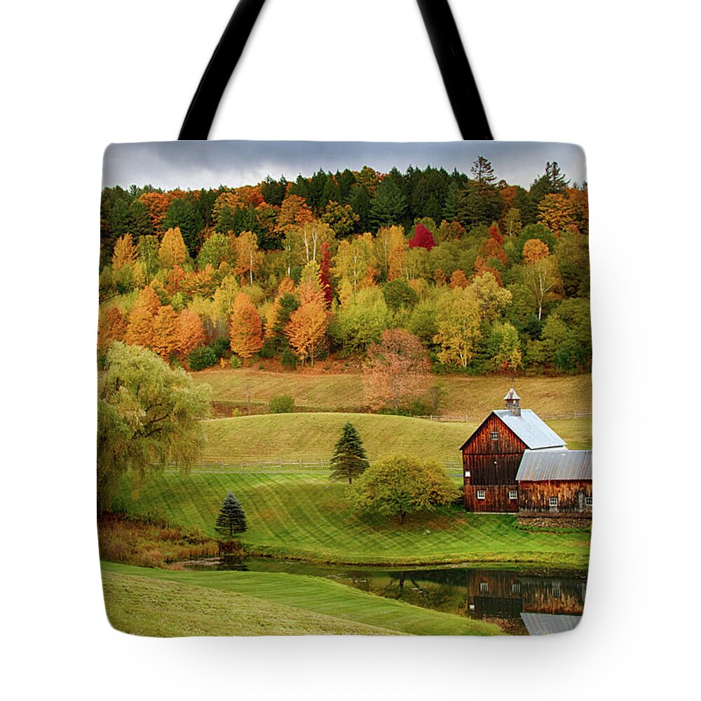 Pomfret Fall Colors Tote Bag featuring the photograph Sleepy Hollow Barn in Autumn by Jeff Folger