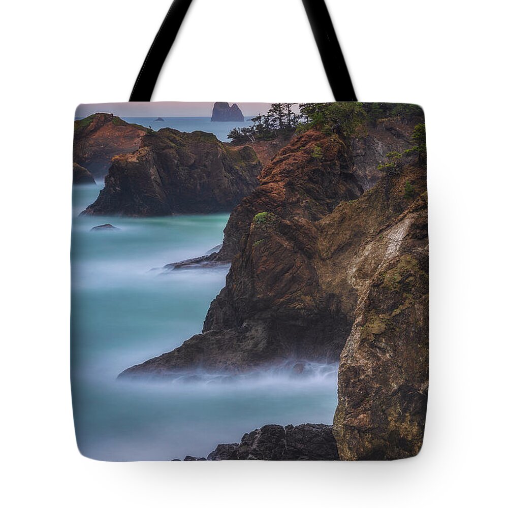 Ocean Tote Bag featuring the photograph Smooth Water at Thunder Rock by Darren White