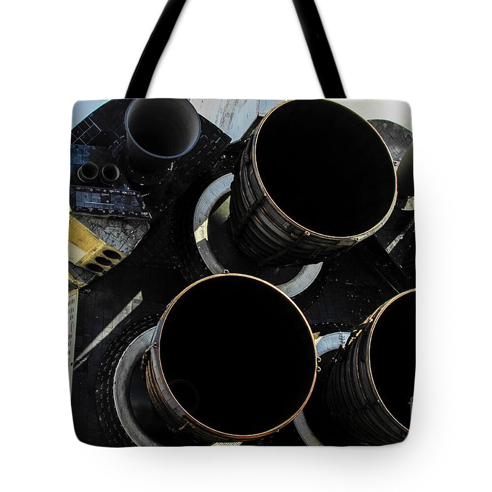 Space Shuttle Endeavour Tote Bag featuring the photograph Space Shuttle Endeavour 32 by Micah May
