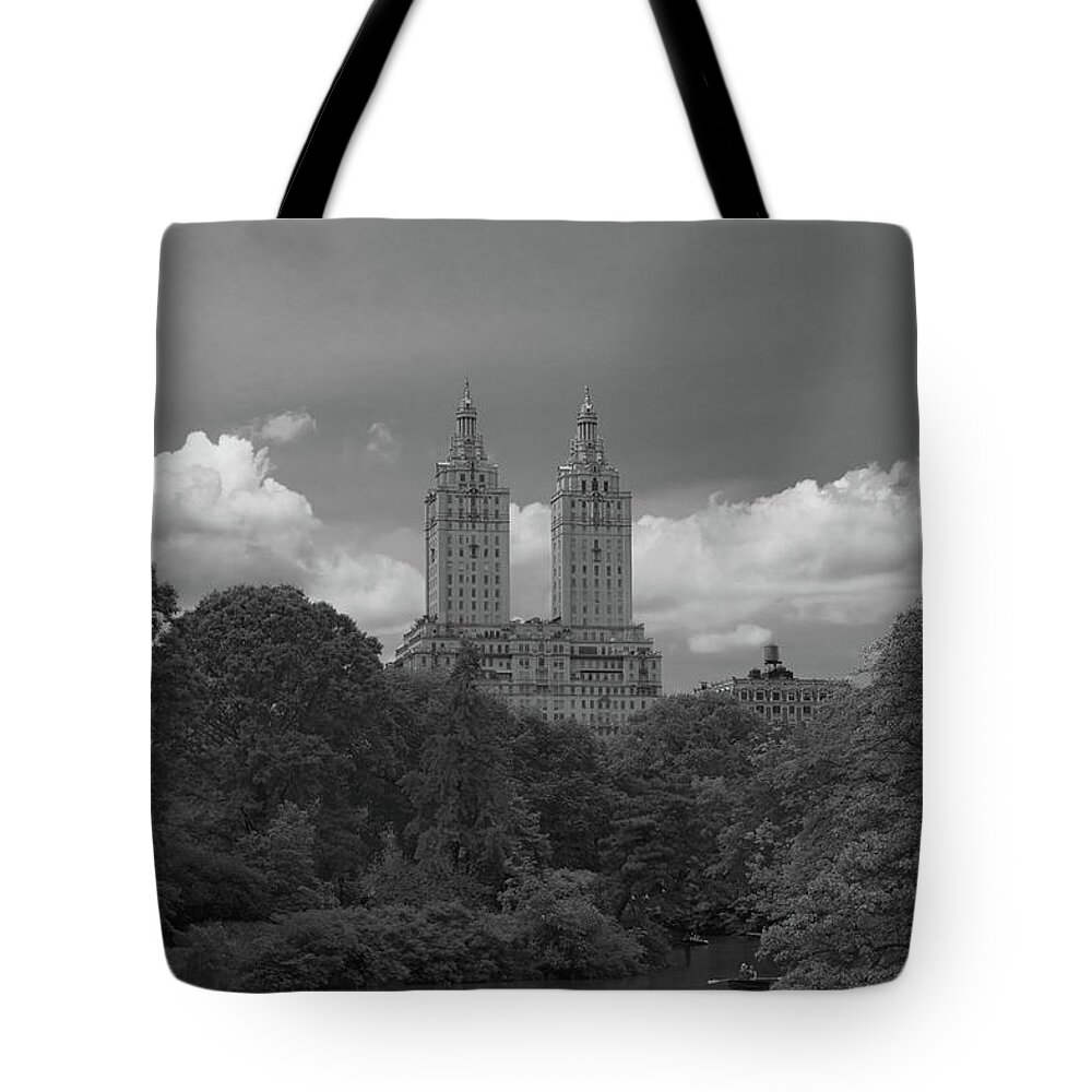 Central Park Lake Tote Bag featuring the photograph Summertime in the City by Liz Albro