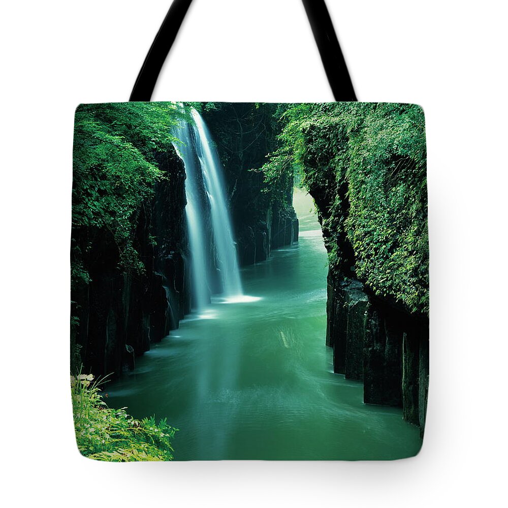 Scenics Tote Bag featuring the photograph Takachiho Gorge, Miyazaki Prefecture by Gyro Photography/amanaimagesrf