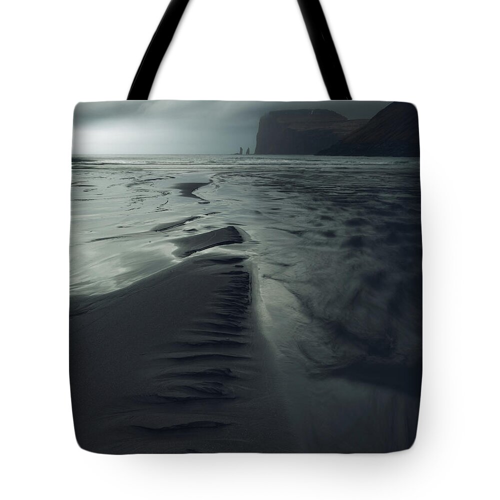 Giant Tote Bag featuring the photograph The Giant and The Hag by Tor-Ivar Naess